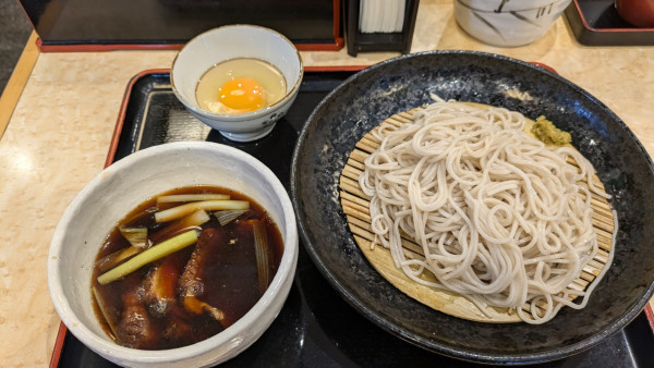 「鴨せいろ、玉子」@小諸そば 芝店の写真