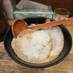 鶏白湯らーめん