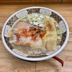 ラーメン（900円）