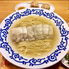 豚そば 月や 西梅田店の画像