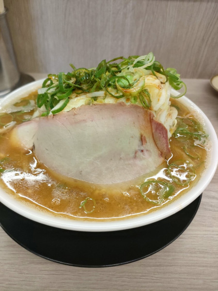「野菜ラーメン」@王道家直伝 との丸家 越谷店の写真