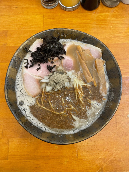 「ど煮干しそば(950円)」@ど煮干し和渦製麺の写真