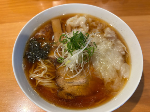 「醤油ワンタンメン」@町中華 さしろくの写真