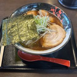 コク醤油チャーシュー麺