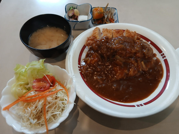 「かつカレーライス 880円」@アイリスの写真
