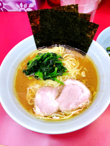 「並850円硬濃多 半ライス」@横浜ラーメン 武蔵家 大宮店の写真