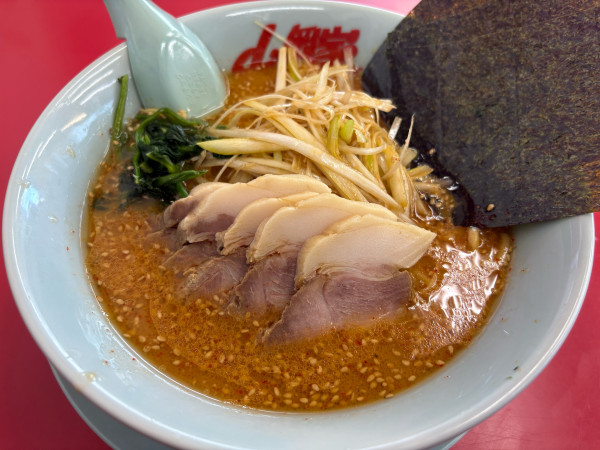 「特製味噌ネギチャーシュー麺」@山岡家 越谷レイクタウン店の写真
