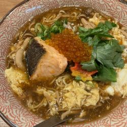 【季節限定】鮭とイクラのラーメン