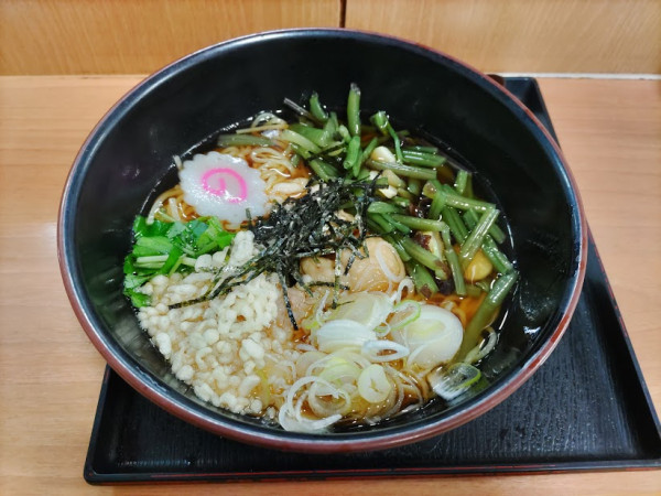 「（温かい）鳥中華（＋山菜）」@高幡そば 明大前店の写真