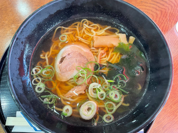 「醤油ラーメン　￥９００」@東山ガーデン ポートメッセ名古屋店の写真