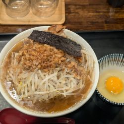 夜限定しげ田の二郎系ラーメン