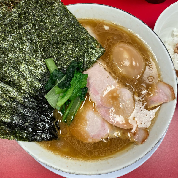 「特製ラーメン」@家系ラーメン 王道家直系 修の写真