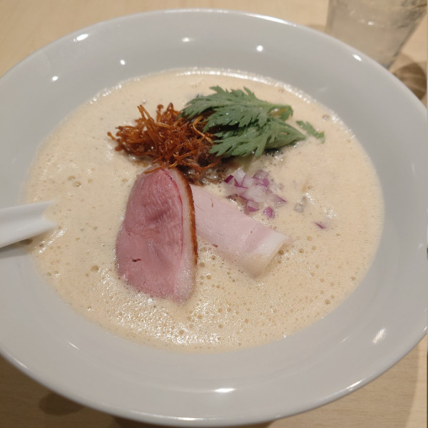 「鴨パイタン」@ダックラーメン・エイジの写真