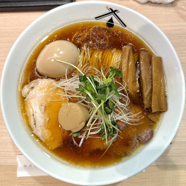 「特製濃醇（黒醤油）らーめん」@麺 ひしおのキセキの写真