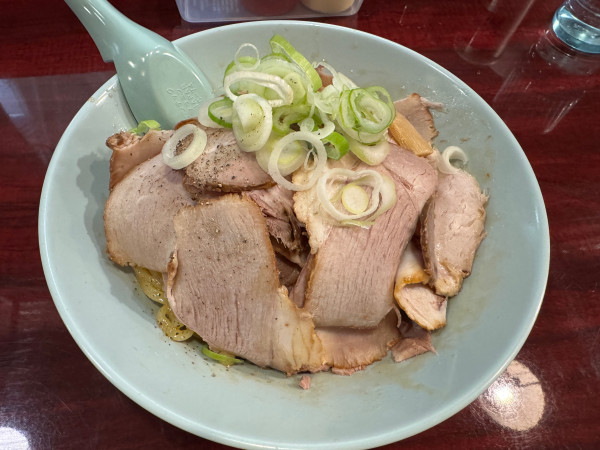 「チャーシュー油そば」@中華そば すずきやの写真