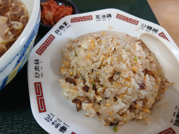 「半チャーハンとラーメンSet 1000円」@安屋の写真