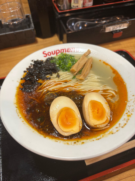 「辛牡蠣塩らぁ麺味玉入り」@Soupmenの写真