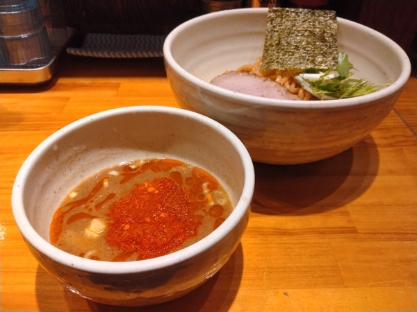 「辛いつけ麺ボーラ」@○心厨房の写真