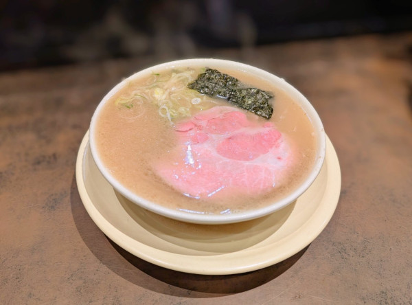 「豚骨ラーメン」@中洲 川端 きりんの写真