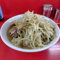 ラーメン(中)¥1000
