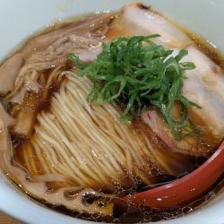 地鶏醤油らぁ麺
