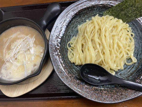「鶏ぱいたん魚介つけ麺：950円」@麺や かぶら木の写真