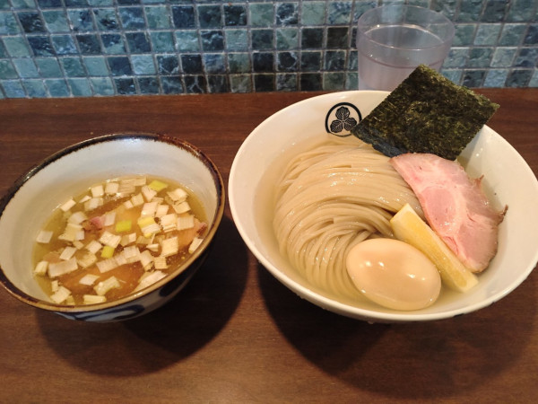 「アサリとホタテの昆布水塩つけそば大」@麺屋みつば＋クローバーの写真