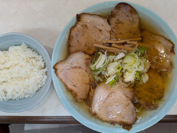 「中華そば790円+ライス無料」@なぎちゃんラーメン 大森駅前店の写真