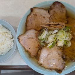 中華そば790円+ライス無料