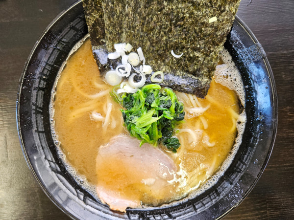 「家系ラーメン醤油」@横浜家系ラーメン 貴一の写真