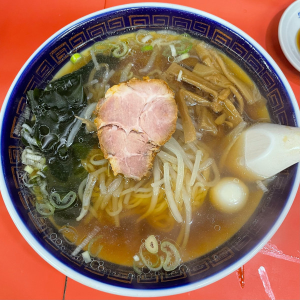 「ラーメン・ギョウザ 4個セット 980円」@寳華園の写真