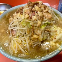 ラーメン 半分+生たまご