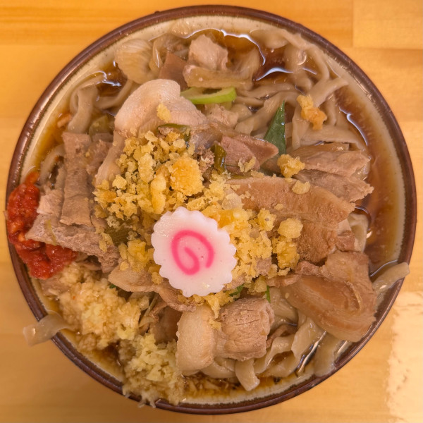 「肉めん（天かす カラミ ニンニク ショウガ）」@肉めん 肉めし NO11の写真