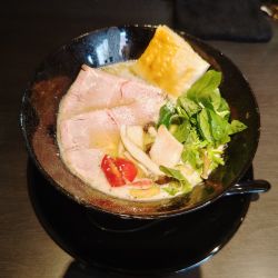 トリュフ香るきのこポタージュSOBA(1,200円)