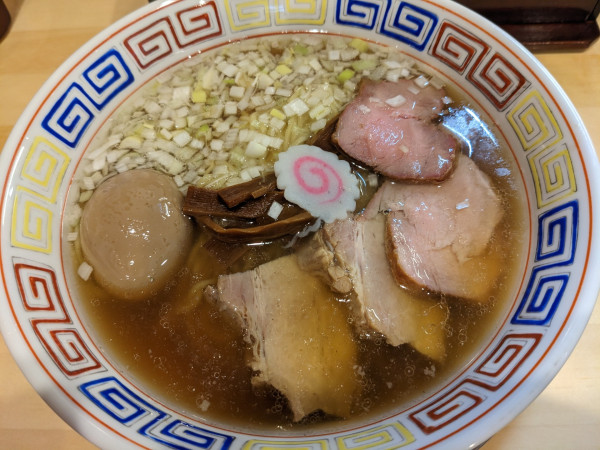 「特製中華そば+背脂中華そば」@中華そば光の写真