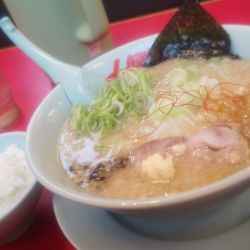 限定白みそとんこつラーメン半ラ１１００円（背脂）