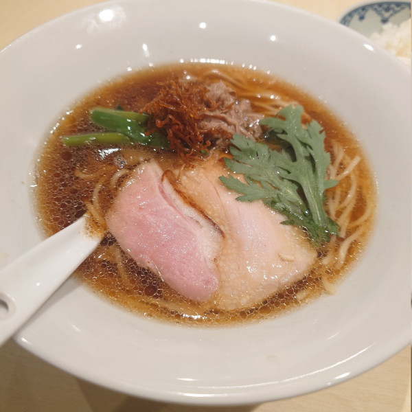 「鴨醤油」@ダックラーメン・エイジの写真