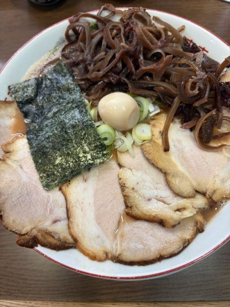 「チャーシューラーメンきくらげ」@うまいヨ ゆうちゃんラーメンの写真
