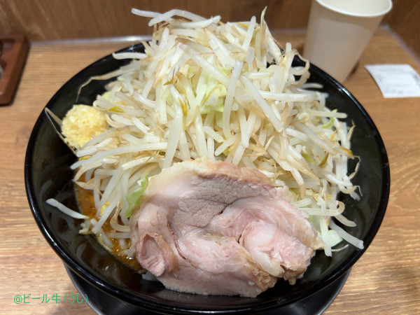 「味噌ラーメン並(940円)ヤサイニンニク」@ジャンクガレッジ JRさいたま新都心ビルの写真