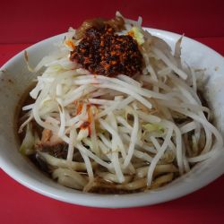 小 ヤサイ＋アブラ＋辣油