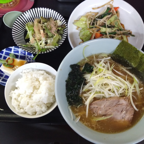 「Cセット(1000円)、ネギ追加(+100円)」@ニューラーメンショップ 南大野店の写真