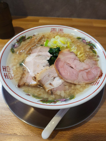 「背脂豚骨ラーメン」@麺処きのとみの写真