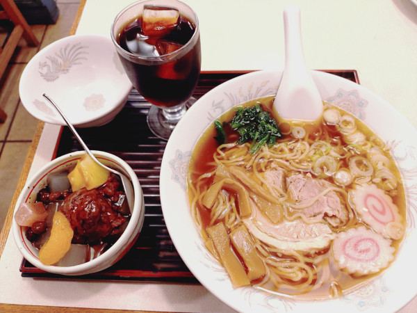 「あんみつ+ラーメン 1000円 ※」@川ばた 中華喫茶店の写真