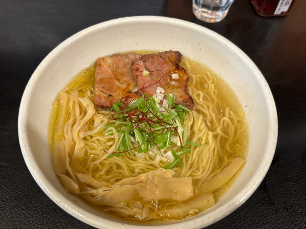 「金色塩らぁめん」@麺屋宗 -sou- 高田馬場本店の写真