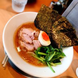 五葉ラーメン 醤油