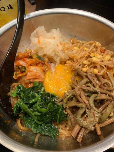 「あのちゃんピリ辛混ぜ麺」@近江焼肉ホルモンすだく 福島いわき店の写真