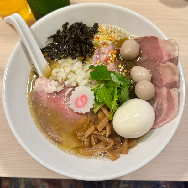 「味玉チャーシューうずらだしそば」@中華そばカナリヤの写真