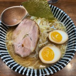 らぁめん(太麺)　味付玉子