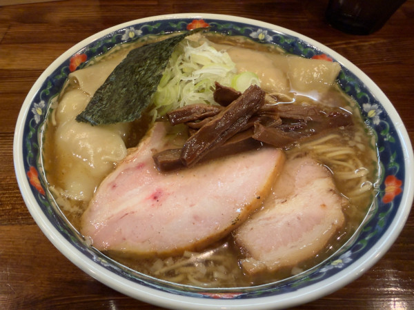 「奈つやのもちもち雲呑中華そば1200円」@奈つやの中華そばの写真
