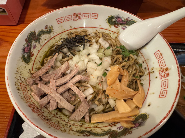 「浜海苔と牛骨白湯の贅沢まぜそば」@煮込み食堂 まるしばの写真